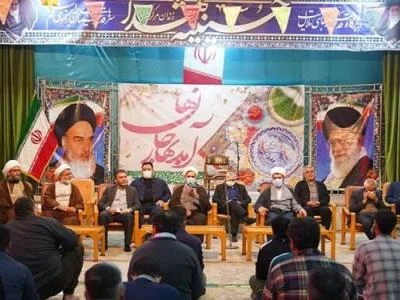 دیدار صمیمانه مسئولان قضایی استان قم با زندانیا ن
