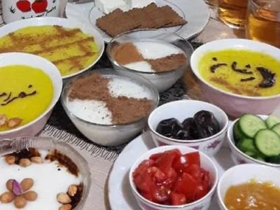روزه اولی‌ها تعداد وعده‌های غذایی بیشتر با حجم کمتر مصرف کنند