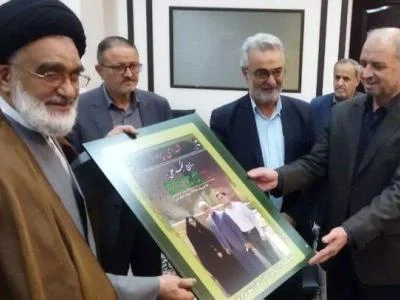 مدال المپیاد شهید هواپیمای اوکراینی به حرم حضرت معصومه(س) اهداشد