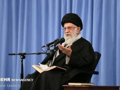 با رسیدن انسان به مقام «رضا» چه چیزی نصیب او می شود؟