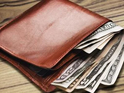 برگرداندن کیف پول گمشده به صاحبش توسط مأمور وظیفه شناس
