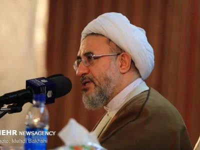 حضور در مساجد جوانان و نوجوانان ما را بیمه می‌کند