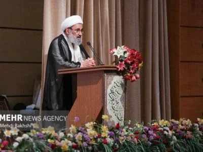 نیروی انتظامی خط مقدم جنگ ترکیبی دشمن در داخل کشور است