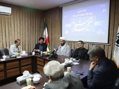 طلاب در طرح«حجره هنر»دوره‌های آموزشی هنر و رسانه راآموزش می بینند
