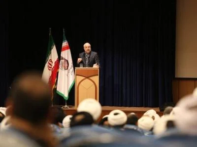 کارنامه جمهوری اسلامی قابل دفاع است