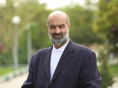 مروری بر خدمات نوین کتابخانه های عمومی در موکب های ۵ استان