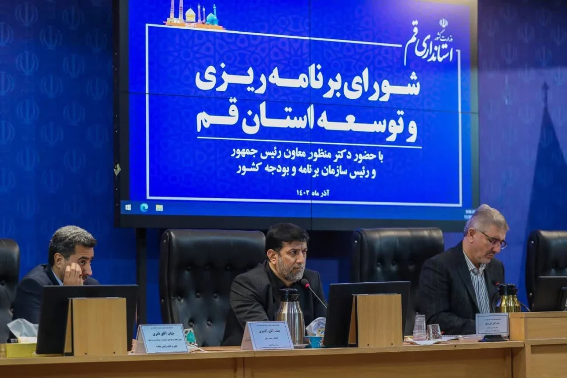 استاندار قم: اتمام منوریل نیازمند کمک دولت است