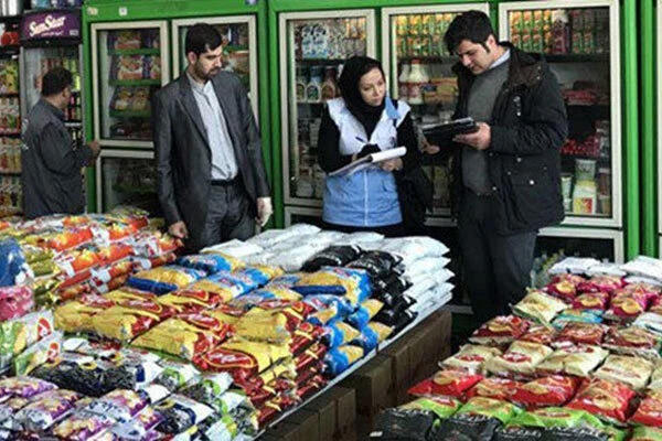 مدیرکل تعزیرات قم: واحدهای صنفی متخلف در قم ۳۸ میلیارد ریال جریمه شدند