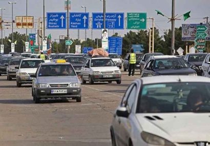 پلیس قم با رانندگان فاقد گواهینامه برخورد میکند پلیس قم با رانندگان فاقد گواهینامه برخورد میکند