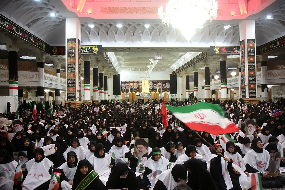 همایش رهروان زینبی در حرم حضرت معصومه(س) برگزار شد