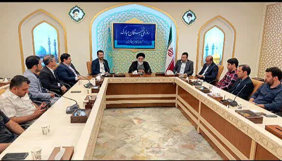 دیدار نخبگان ایران با تولیت مسجد جمکران