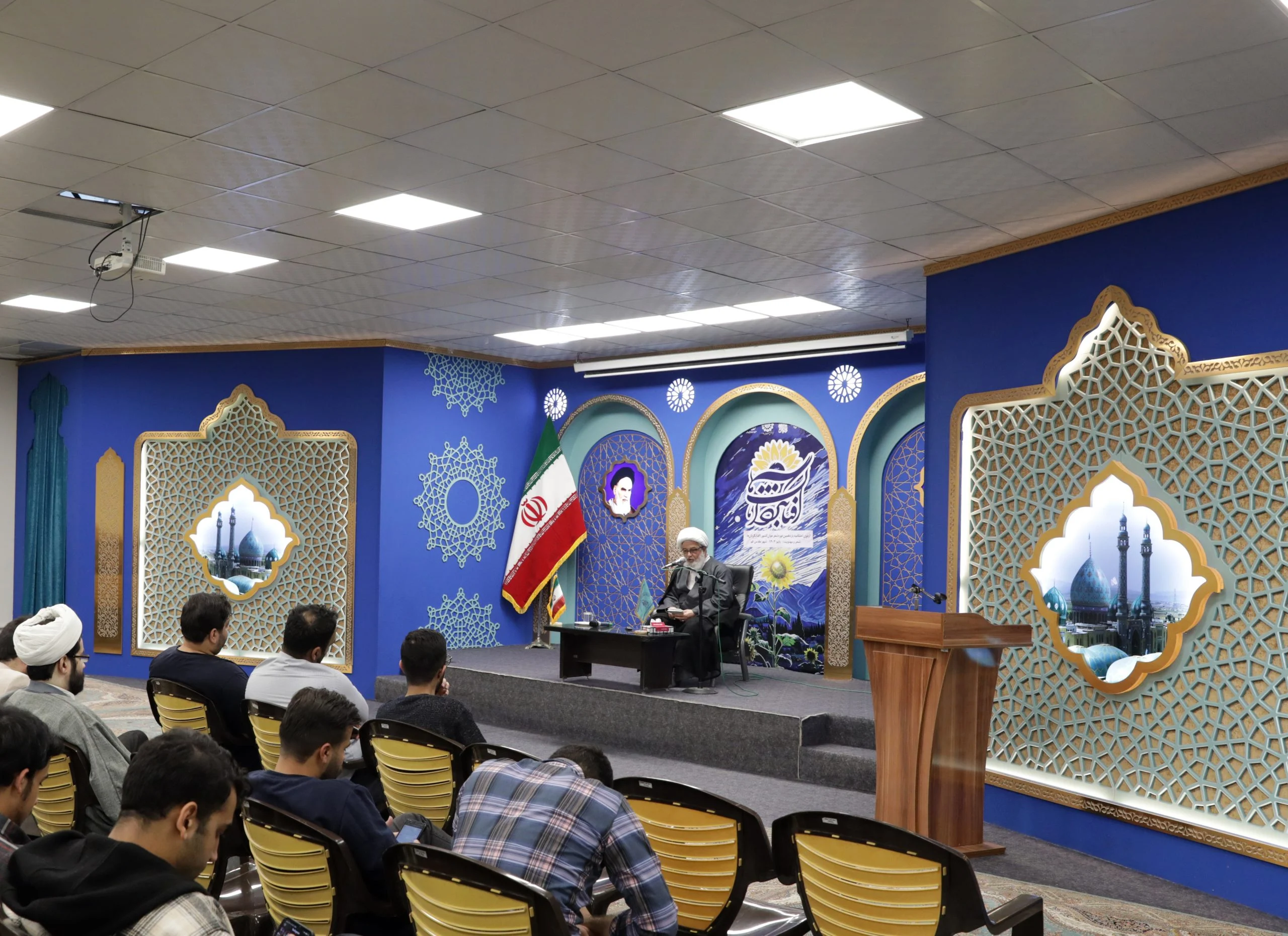شعر در جنگهای شناختی آخرالزمان نقشآفرین است