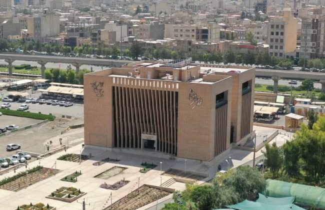 استقبال نخبگان و جوانان از انتخابات شورای شهر قم استقبال نخبگان و جوانان از انتخابات شورای شهر قم