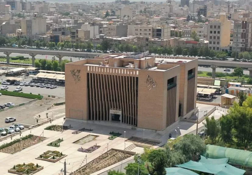 استقبال نخبگان و جوانان از انتخابات شورای شهر قم